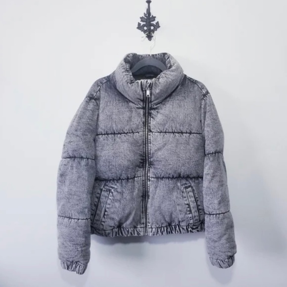 Garage Acid Washed Denim Puffer Jacket Size L EUC - Picture 2 of 8